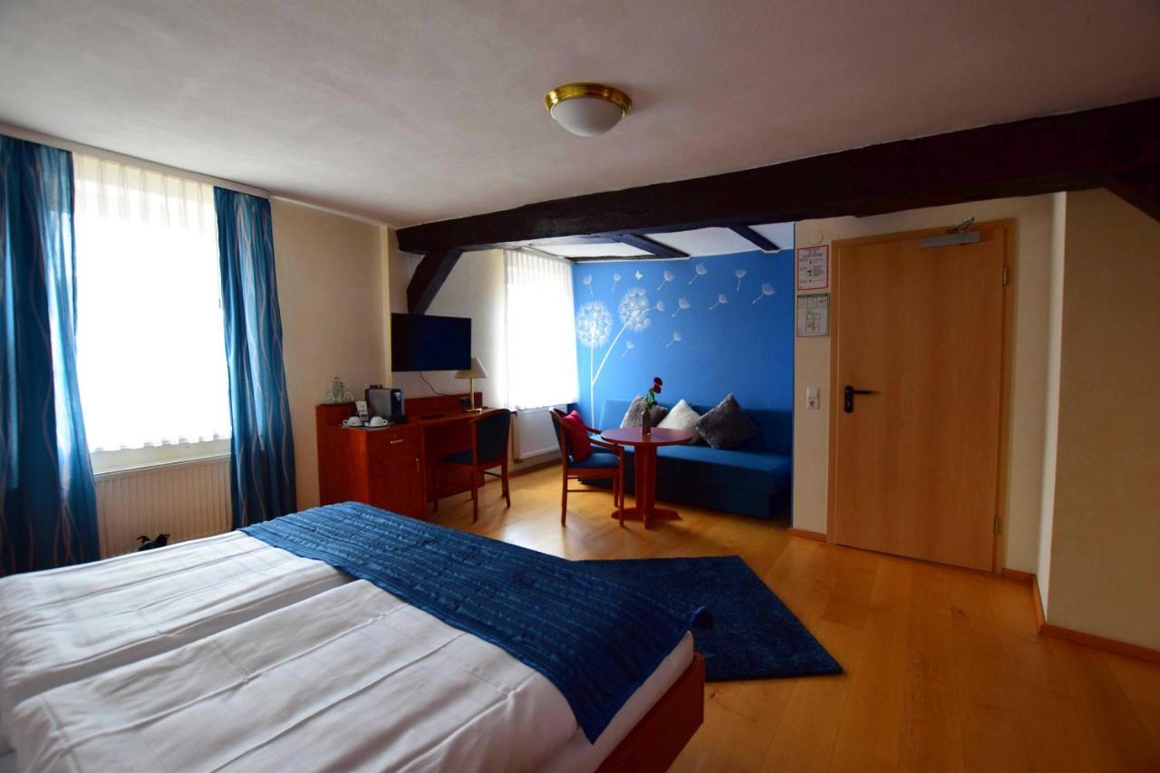Landhotel Restaurant Deutsche Eiche Grebenstein Exteriör bild