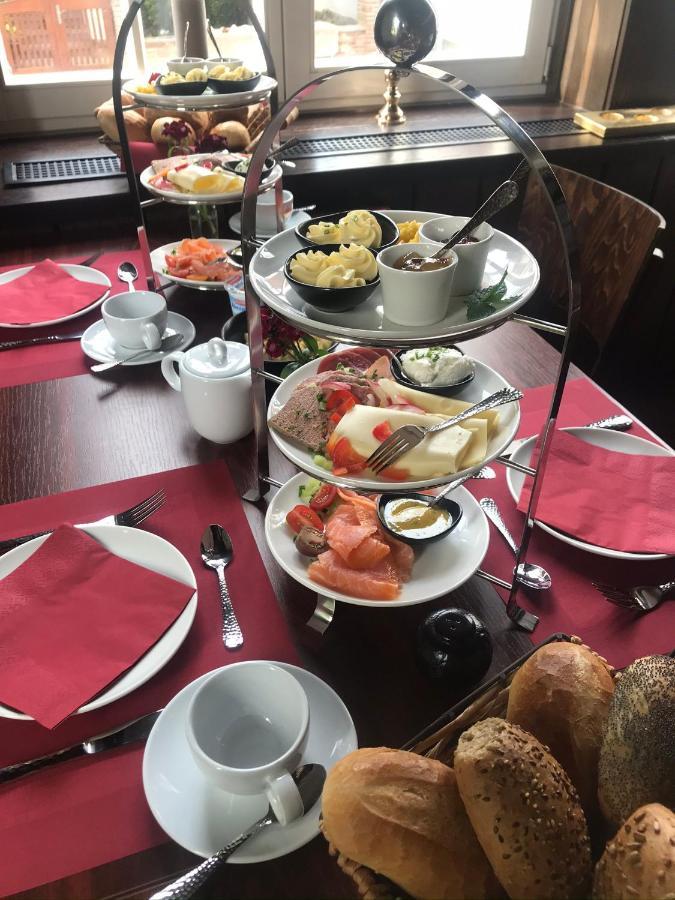 Landhotel Restaurant Deutsche Eiche Grebenstein Exteriör bild