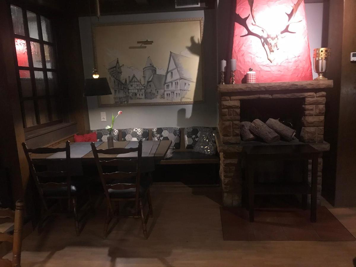 Landhotel Restaurant Deutsche Eiche Grebenstein Exteriör bild